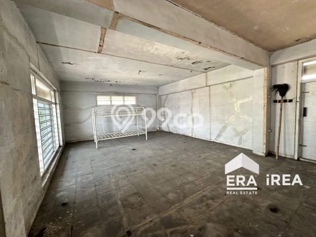 Unit Komersial Disewa Lokasi Banjarsari, Solo Spesifikasi Luas Bangunan 200m2 Unit Komersial Disewa Lokasi Banjarsari, Solo Spesifikasi Luas Bangunan 200m2