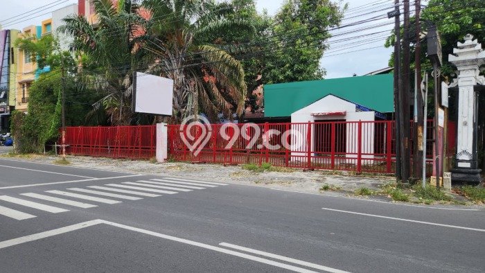 Disewakan Komersial komersial di Laweyan luas bangunan 100m2 Disewakan Komersial komersial di Laweyan luas bangunan 100m2