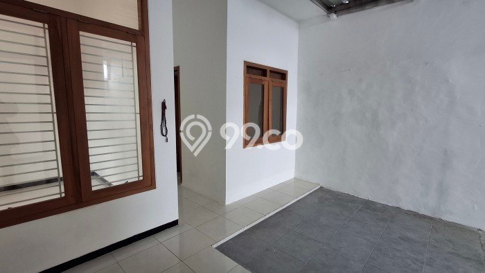Rumah Strategis Modern Lb 136m2 di Serengan, Solo Rumah Strategis Modern Lb 136m2 di Serengan, Solo