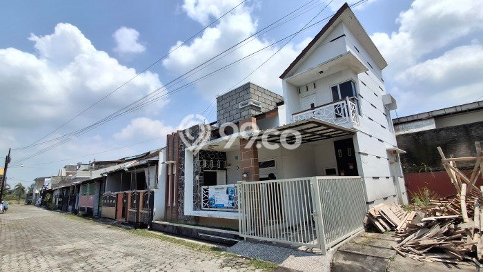 Hunian Cantik Modern Lb 155m2 di Klaten Selatan, Klaten Hunian Cantik Modern Lb 155m2 di Klaten Selatan, Klaten