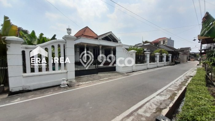 Rumah Bagus Siap Pakai Di Colomadu Luas 800m2 Lokasi Strategis Rumah Bagus Siap Pakai Di Colomadu Luas 800m2 Lokasi Strategis