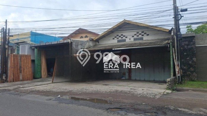Komersial Disewakan Cepat di Gentan Solo LB 200m2 Komersial Disewakan Cepat di Gentan Solo LB 200m2