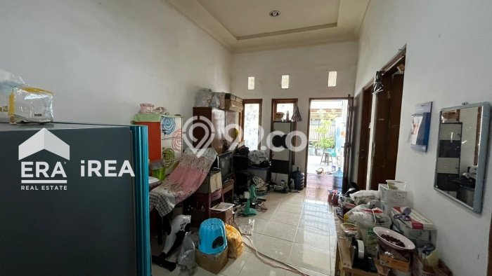 Rumah Modern Cantik 2 KT Bisa Langsung Pindah di Gondangrejo Rumah Modern Cantik 2 KT Bisa Langsung Pindah di Gondangrejo