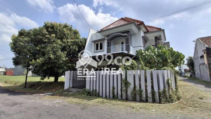 Rumah Modern Cantik 4 Kamar Bisa Langsung Pindah di Gamping Rumah Modern Cantik 4 Kamar Bisa Langsung Pindah di Gamping