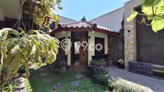 For Sale Rumah Mewah Exclusive di Gentan, Solo For Sale Rumah Mewah Exclusive di Gentan, Solo