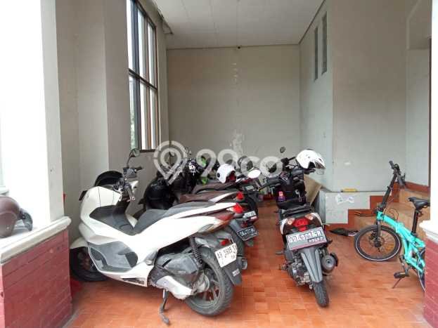 Kos-kosan Dijual di Jebres, Solo, 18 KT, 18 KM, Bangunan 600m2 Kos-kosan Dijual di Jebres, Solo, 18 KT, 18 KM, Bangunan 600m2