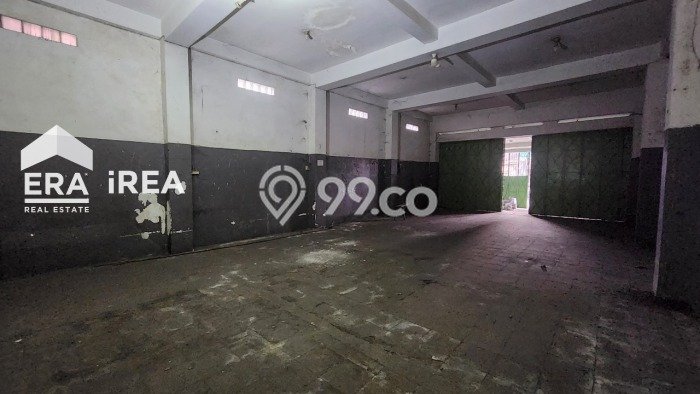Komersial bagus disewakan di Colomadu Karanganyar dengan LB 300m2 harga sewa terbaik Komersial bagus disewakan di Colomadu Karanganyar dengan LB 300m2 harga sewa terbaik