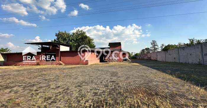 Gudang Dijual Lokasi Emas di Kartasura Luas 2000m2 Gudang Dijual Lokasi Emas di Kartasura Luas 2000m2