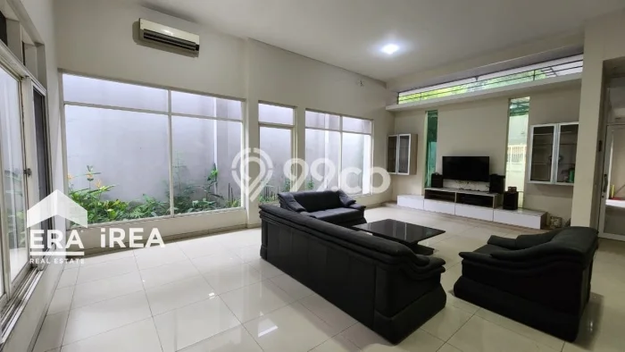 Rumah Cantik Siap Pakai Di Serengan Luas 290m2 Aman Rumah Cantik Siap Pakai Di Serengan Luas 290m2 Aman