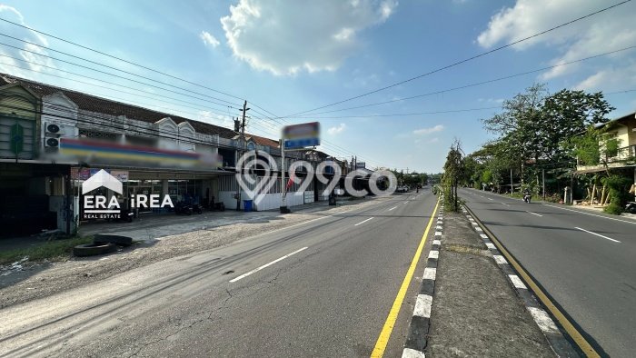 Komersial Usaha Dijual di Sawit Boyolali LT 198m2 & LB 198m2 Komersial Usaha Dijual di Sawit Boyolali LT 198m2 & LB 198m2