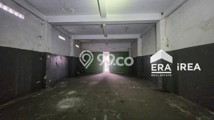 Komersial bagus disewakan di Colomadu Karanganyar dengan LB 300m2 harga sewa terbaik Komersial bagus disewakan di Colomadu Karanganyar dengan LB 300m2 harga sewa terbaik
