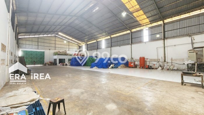 Unit Gudang Dijual di Juwiring Klaten Luas Bangunan 883m2 Unit Gudang Dijual di Juwiring Klaten Luas Bangunan 883m2