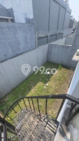 Rumah Luxury Modern Tanpa Renovasi di Alam Sutera Tangerang Rumah Luxury Modern Tanpa Renovasi di Alam Sutera Tangerang