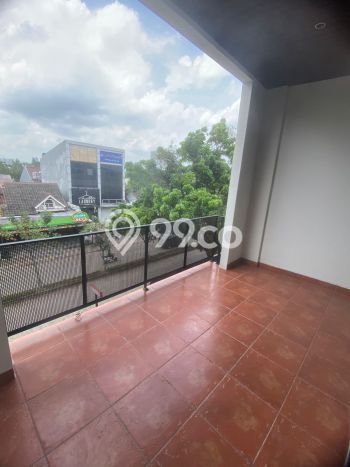 Ruko Usaha Dijual di BSD Tangerang Selatan LT 77m2 & LB 122m2 Ruko Usaha Dijual di BSD Tangerang Selatan LT 77m2 & LB 122m2