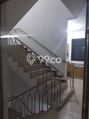 Area Ramai! Komersial Dijual di Kebayoran Lama untuk Bisnis Luas Bangunan 1799m2 Area Ramai! Komersial Dijual di Kebayoran Lama untuk Bisnis Luas Bangunan 1799m2
