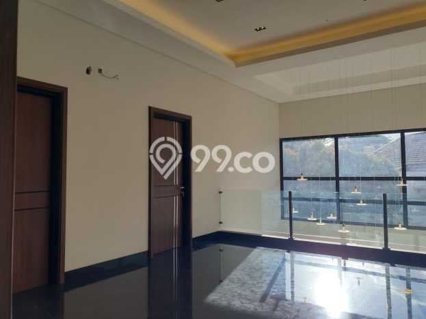 Ready to Use! Luxury House LT 250m2 Desain Modern di BSD The Icon Ready to Use! Luxury House LT 250m2 Desain Modern di BSD The Icon