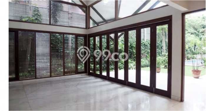 Jual Rumah Mewah Elegan Dengan View Cantik di Kemang, Jakarta Selatan Jual Rumah Mewah Elegan Dengan View Cantik di Kemang, Jakarta Selatan