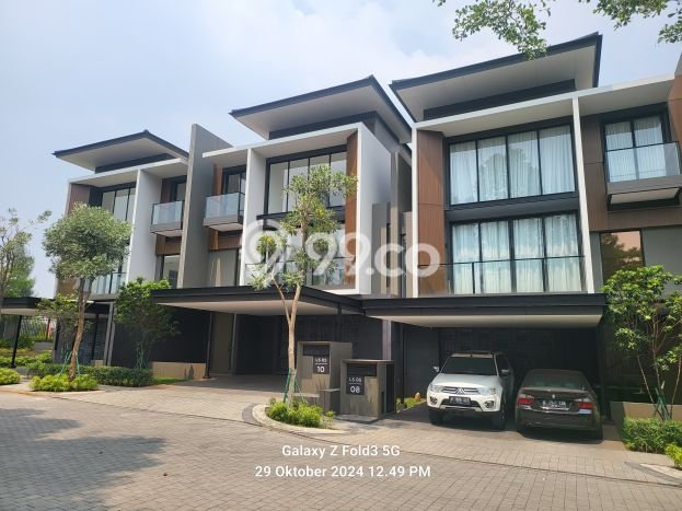Rumah Luxury Modern Tanpa Renovasi di BSD City Tangerang Rumah Luxury Modern Tanpa Renovasi di BSD City Tangerang
