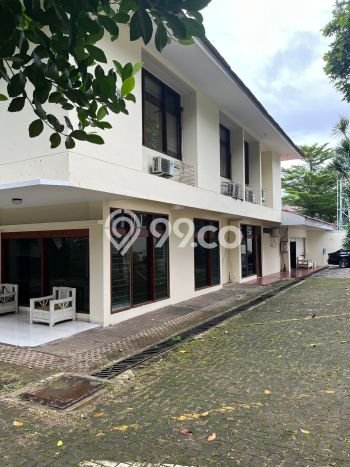 Hunian Modern Untuk Disewakan di Kemang Jakarta Selatan 3 KT & 3 KM Hunian Modern Untuk Disewakan di Kemang Jakarta Selatan 3 KT & 3 KM