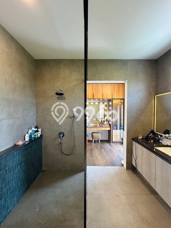 Jual Rumah Luas Megah Dengan View Eksklusif di Alam Sutera, Tangerang Jual Rumah Luas Megah Dengan View Eksklusif di Alam Sutera, Tangerang