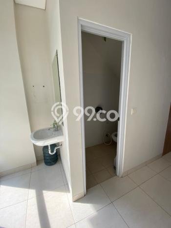 Ruko Strategis Kawasan BSD, Luas 180m2m², Jalan Utama, Tingkat Keramaian Tinggi Ruko Strategis Kawasan BSD, Luas 180m2m², Jalan Utama, Tingkat Keramaian Tinggi