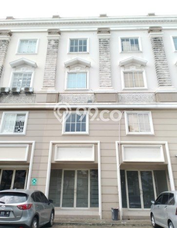 Ruko di , Luas 236m2m², Posisi Jalan Utama Ruko di , Luas 236m2m², Posisi Jalan Utama