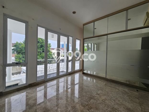Jual Rumah Luas Elegan Dengan View Eksklusif di BSD De Park, Tangerang Jual Rumah Luas Elegan Dengan View Eksklusif di BSD De Park, Tangerang