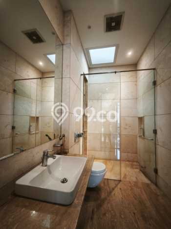 Hunian Mewah LB 1000m2 Siap Pakai Desain Elegan di Alam Sutera, Tangerang Hunian Mewah LB 1000m2 Siap Pakai Desain Elegan di Alam Sutera, Tangerang