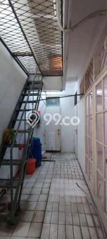 Ready to Use! Premium House LT 160m2 Desain Modern di Permata Buana Ready to Use! Premium House LT 160m2 Desain Modern di Permata Buana