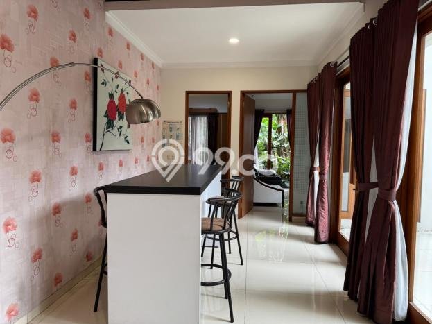 Rumah Elit Modern Tanpa Renovasi di BSD Castilla Tangerang Rumah Elit Modern Tanpa Renovasi di BSD Castilla Tangerang