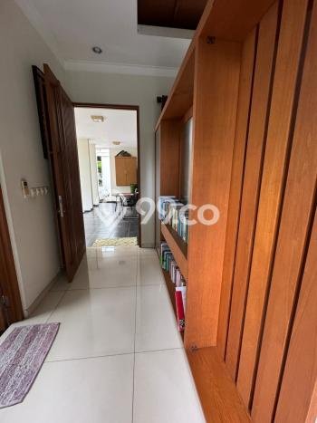 Rumah Elit Modern Tanpa Renovasi di BSD Castilla Tangerang Rumah Elit Modern Tanpa Renovasi di BSD Castilla Tangerang