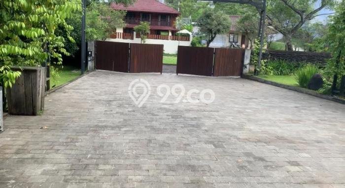 Hunian Mewah LB 1000m2 Siap Pakai Desain Elegan di Sentul City, Bogor Hunian Mewah LB 1000m2 Siap Pakai Desain Elegan di Sentul City, Bogor