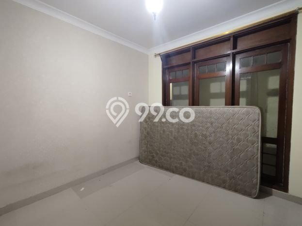 Disewakan! Rumah 4 Kamar Tidur &
3 Kamar Mandi di Sentul City, Bogor Disewakan! Rumah 4 Kamar Tidur &
3 Kamar Mandi di Sentul City, Bogor