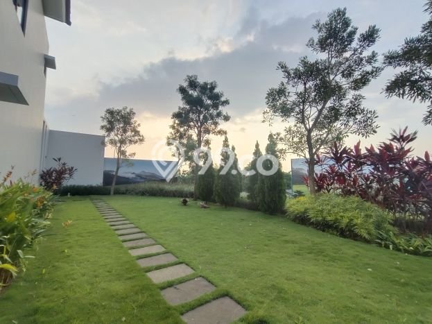 Rumah Luxury Modern Tanpa Renovasi di Sentul City Bogor Rumah Luxury Modern Tanpa Renovasi di Sentul City Bogor