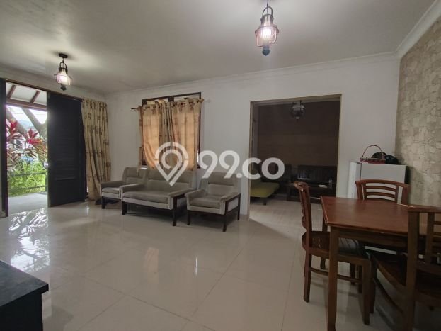 Disewakan! Rumah 4 Kamar Tidur &
3 Kamar Mandi di Sentul City, Bogor Disewakan! Rumah 4 Kamar Tidur &
3 Kamar Mandi di Sentul City, Bogor