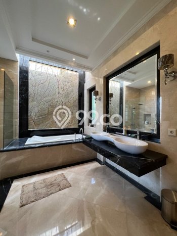 Dijual Rumah Luas Elegan Dengan View Cantik di Sentul City, Bogor Dijual Rumah Luas Elegan Dengan View Cantik di Sentul City, Bogor