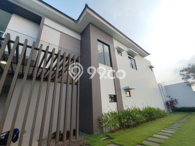 Rumah Luxury Modern Tanpa Renovasi di Sentul City Bogor Rumah Luxury Modern Tanpa Renovasi di Sentul City Bogor