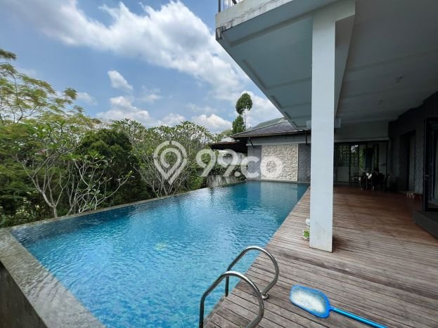 Dijual Rumah Mewah Elegan Dengan View Cantik di Sentul City, Bogor Dijual Rumah Mewah Elegan Dengan View Cantik di Sentul City, Bogor