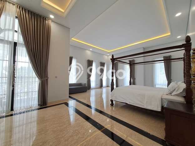 Dijual Rumah Luas Elegan Dengan View Cantik di Sentul City, Bogor Dijual Rumah Luas Elegan Dengan View Cantik di Sentul City, Bogor