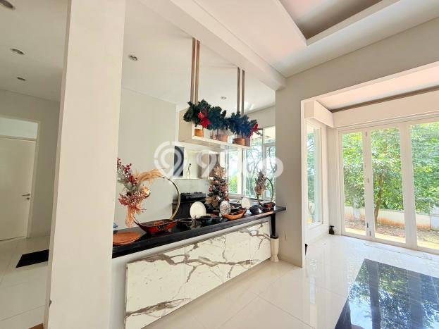 Rumah Luxury Modern Siap Huni di Sentul City Bogor Rumah Luxury Modern Siap Huni di Sentul City Bogor
