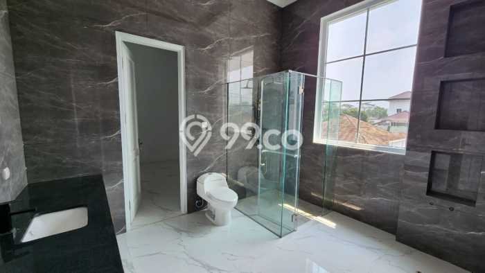 Hunian Elit LB 1100m2 Siap Pakai Desain Elegan di Sentul City, Bogor Hunian Elit LB 1100m2 Siap Pakai Desain Elegan di Sentul City, Bogor