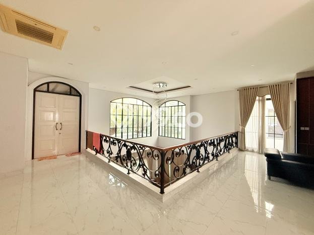 PENAWARAN TERBAIK! Rumah Strategis di Sentul City, Luas 459m² Bangunan 500m² PENAWARAN TERBAIK! Rumah Strategis di Sentul City, Luas 459m² Bangunan 500m²