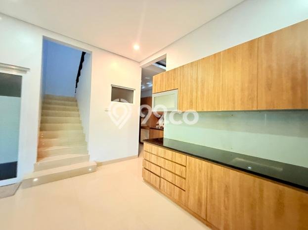 Rumah Sewa Bogor LT 369m2 LB 350m2 Kawasan Sentul City Rumah Sewa Bogor LT 369m2 LB 350m2 Kawasan Sentul City