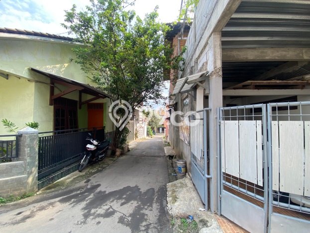 Rumah Modern 6 KT LT 150m2 di Cirebon Kota Rumah Modern 6 KT LT 150m2 di Cirebon Kota