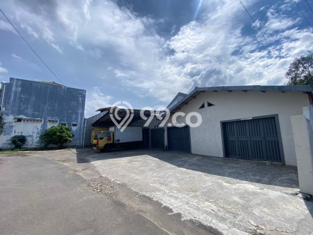 Gudang Bagus Dijual LB 340m2 Lokasi Strategis Cirebon Area Cocok untuk Bisnis Gudang Bagus Dijual LB 340m2 Lokasi Strategis Cirebon Area Cocok untuk Bisnis