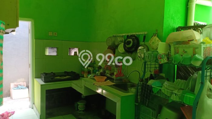 Disewakan! Rumah 3 Kamar Tidur &
2 Kamar Mandi di Cirebon Kota, Cirebon Disewakan! Rumah 3 Kamar Tidur &
2 Kamar Mandi di Cirebon Kota, Cirebon