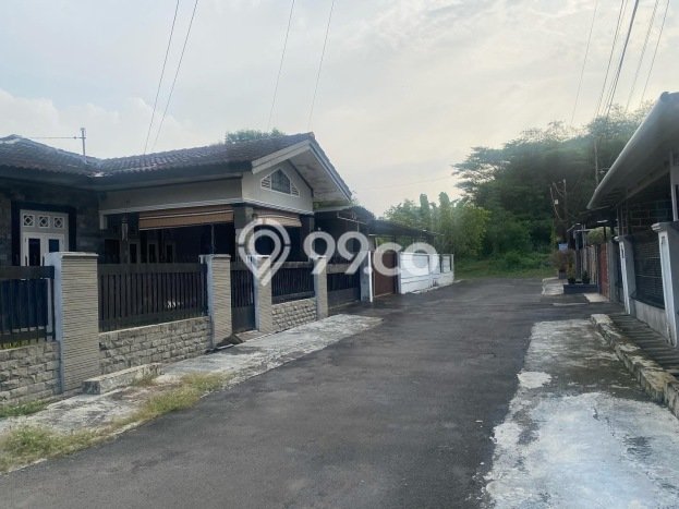 Rumah Luas Asri 4 KT Siap Pakai di Cirebon Kota Cirebon Rumah Luas Asri 4 KT Siap Pakai di Cirebon Kota Cirebon