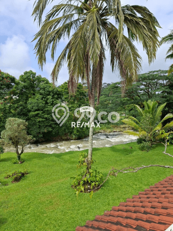 Available Vila untuk Disewa Kawasan Cisarua, Luas 11000m2m², Dekat Mudah Pusat Kota Available Vila untuk Disewa Kawasan Cisarua, Luas 11000m2m², Dekat Mudah Pusat Kota