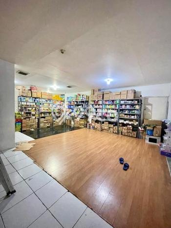 FOR SALE! Ruko di Kebayoran Lama Jakarta Selatan, LT 246m2, LB 700m2 FOR SALE! Ruko di Kebayoran Lama Jakarta Selatan, LT 246m2, LB 700m2