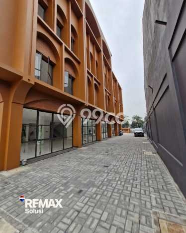 Untuk Dijual! Komersial di Ragunan Jakarta Selatan LT 1890m2 / LB 2000m2 Kawasan Bisnis Untuk Dijual! Komersial di Ragunan Jakarta Selatan LT 1890m2 / LB 2000m2 Kawasan Bisnis